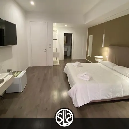 Maison Sparano * Барі